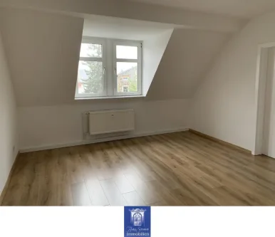 Schlafen - Wohnung mieten in Großröhrsdorf - Individuelle Wohnung zum Wohlfühlen in der Mansarde!