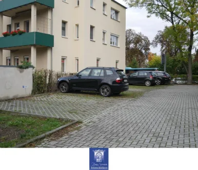 Stellplätze - Garage/Stellplatz mieten in Bischofswerda - Bischofswerda! Keine lästige Parkplatzsuche mehr - Freie Stellplätze im Innenhof!