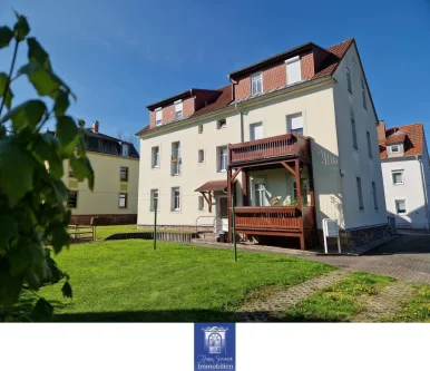 Hausansicht - Wohnung kaufen in Freital - Interessantes Investment - Bei Interesse rufen Sie uns gleich an!