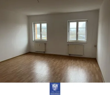 Wohnen - Wohnung mieten in Döbeln - Ruhig gelegene 2-Zimmer-Dachgeschosswohnung mit großer Küche! 