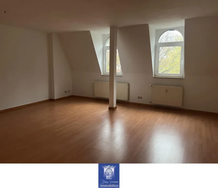 Wohnen - Wohnung mieten in Döbeln - Perfekte Dachwohnung mit großem Balkon und tollen Blick in den grünen Innenhof! 