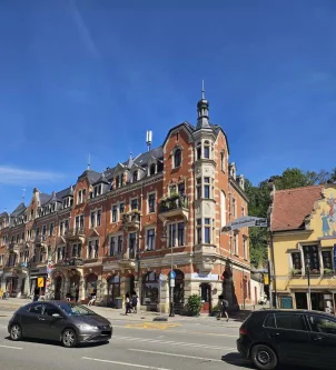 Hausansicht - Laden/Einzelhandel mieten in Dresden - Großzügiges Ladengeschäft in attraktiver und gut frequentierter Lage am Körnerplatz!