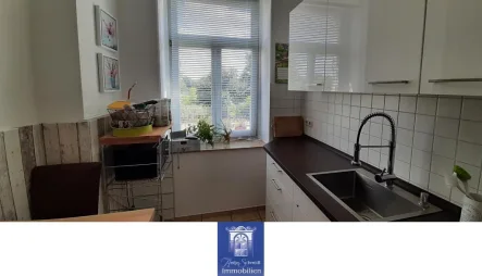 EBK gegen Ablöse - Wohnung mieten in Pirna - Sonnige 2-Zimmerwohnung mit großem Balkon und optimaler Raumaufteilung!