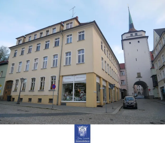 Hausansicht - Wohnung mieten in Bautzen - Bezaubernde Dachwohnung ... Balkon ... Wohnküche ... Tageslichtbad mit Wanne!