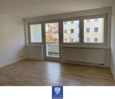 Wohnen - Wohnung mieten in Dorfhain - Großzügige Wohnung mit schönem Balkon in grüner und ländlicher Umgebung