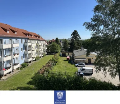 Blick vom Balkon - Wohnung mieten in Radeberg - Radeberg! Ihre neue Wohlfühlwohnung mit großem Balkon und Blick ins Grüne!