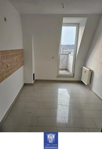 Küche - Wohnung mieten in Döbeln - Perfekte Dachwohnung mit großem Balkon und tollen Blick in den grünen Innenhof! 