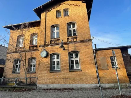 Haus Außenansicht - Wohnung mieten in Berlin - 6 WG-Zimmer in verspieltem Fachwerkhaus mit Garten