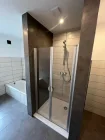 tolle große Dusche 