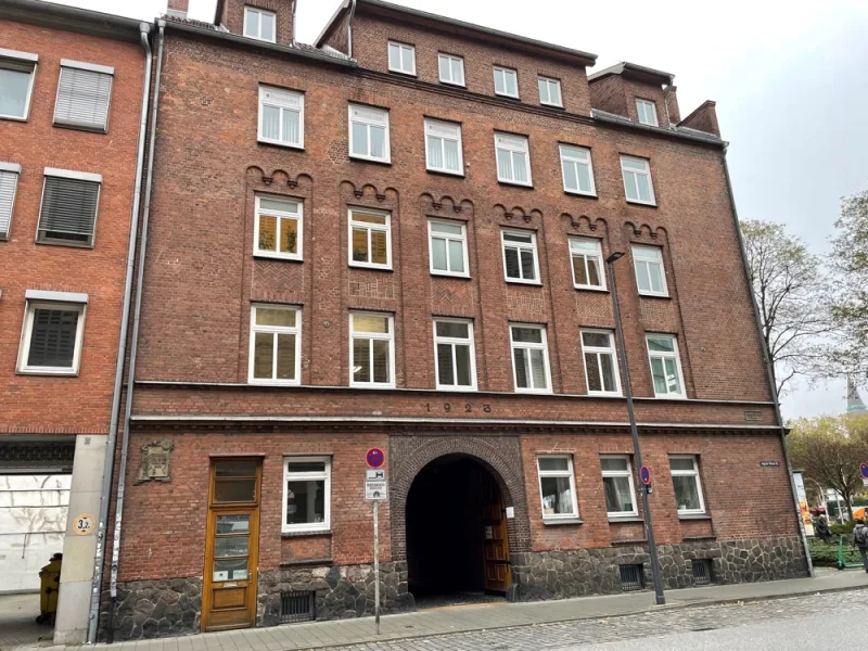 Denkmalgeschütztes Geschäftshaus - Büro/Praxis mieten in Kiel - Modernes Arbeiten in historischem Gebäude - 3 Büros auf 3 Ebenen