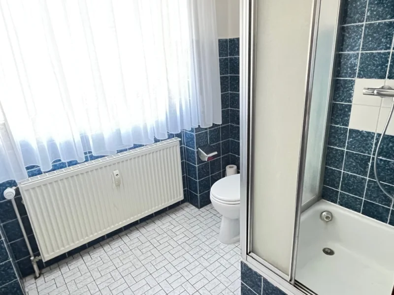 EG kleines Badezimmer