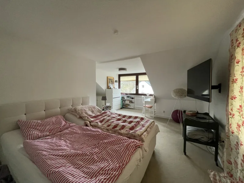 Schlafzimmer DG