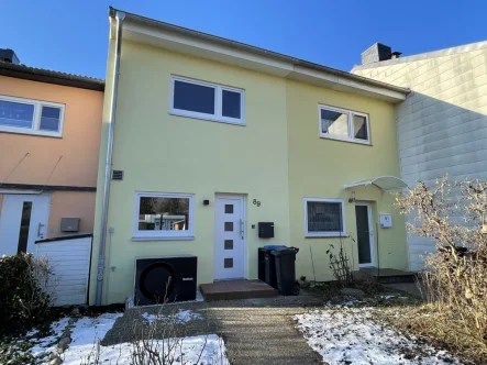 Hauseingang - Haus mieten in Kiel - Erstbezug nach Sanierung! Modernes Reihenhaus in Friedrichsort