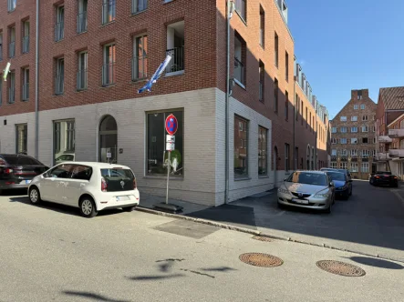 F2 - Büro/Praxis mieten in Lübeck - EINHÄUSCHEN