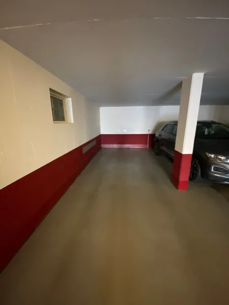 Tiefgaragenstellplatz - Garage/Stellplatz mieten in Seevetal - Tiefgaragenstellplatz in Emmelndorf