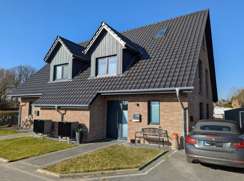 Außenansicht2 - Haus mieten in Gödenstorf - Salzhausen / Gödenstorf -  DHH mit Garten als KfW 55 Effizienzhaus.