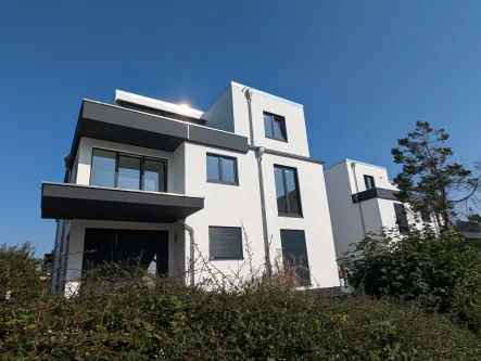 Rückansicht - Wohnung kaufen in Heikendorf - Moderne Neubau-Eigentumswohnungen in Ostseenähe