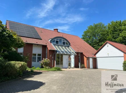 Außenansicht - Haus kaufen in Osnabrück / Hellern - Villa in Osnabrück