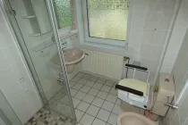 Duschbad im Erdgeschoss