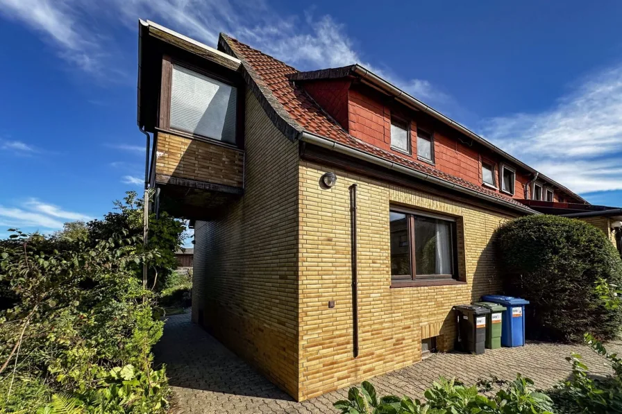 Westgiebel mit Balkon