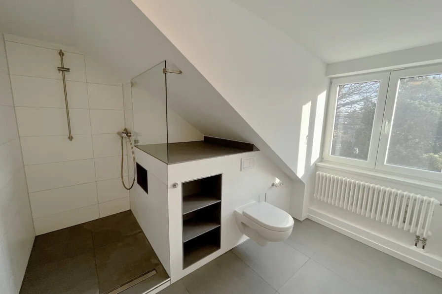 Badezimmer DG