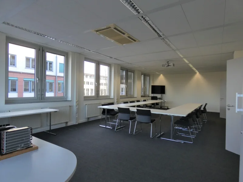 Konferenzraum - Büro/Praxis mieten in Aschheim - STOCK - repräsentative Bürofläche | modern | Aschheim