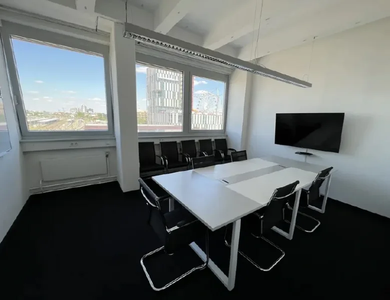 Besprechnungsraum - Büro/Praxis mieten in München - STOCK - charmante Loftflächen mit wunderschönen Außblick über München