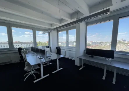 Großraum - Büro/Praxis mieten in München - STOCK - charmante Loftflächen mit wunderschönen Außblick über München