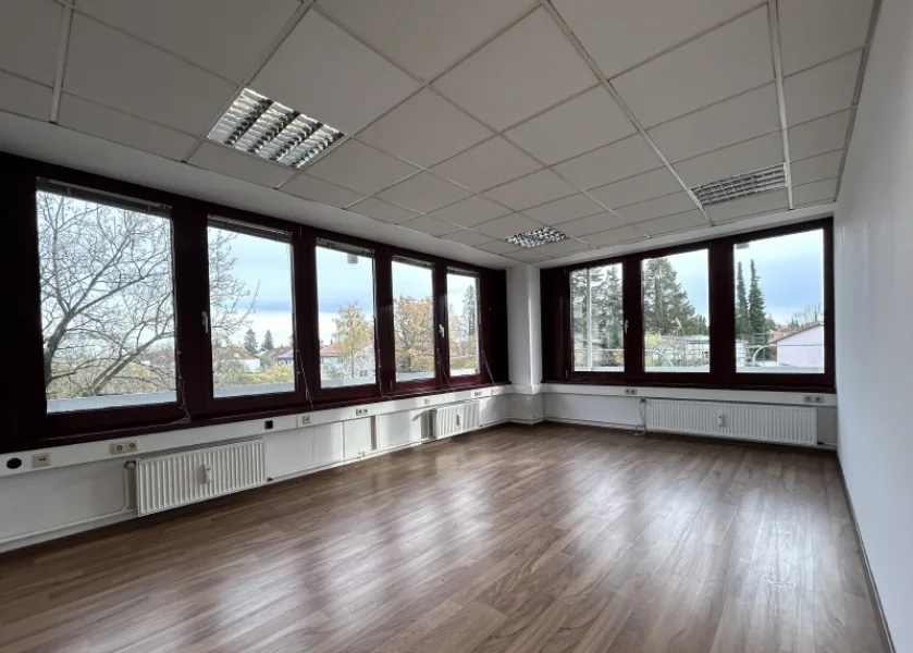 Büro 1