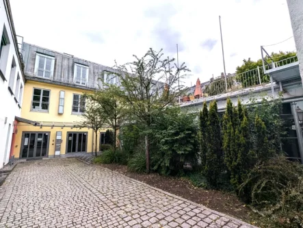 Außenbild - Büro/Praxis mieten in München - STOCK - TH47a | Individuell | Dachterrassen | Idyllische Lage