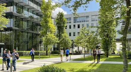 Innenhof - Büro/Praxis mieten in Unterschleißheim - STOCK | Campus für Ingenieure | TISAX | Teambüros