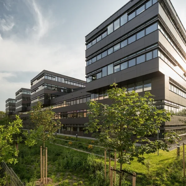 Außenansicht - Büro/Praxis mieten in München - STOCK - hohe Nutzungsflexibilität | repräsentatives Foyer  | Aluminium-Glasfassade