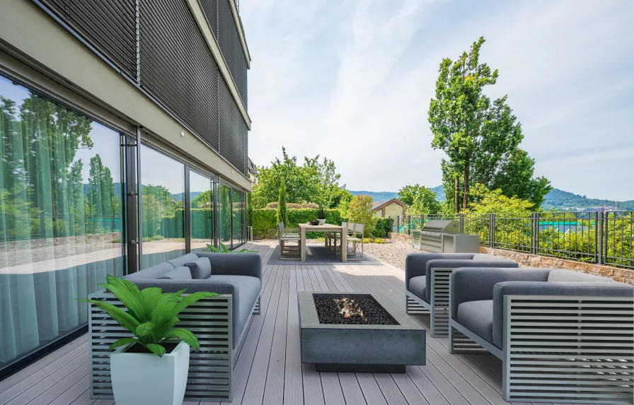 Terrasse - Wohnung kaufen in Baden-Baden - MODERNE GARTEN-MAISONETTEWOHNUNG MIT TIEFGARAGENSTELLPLÄTZEN