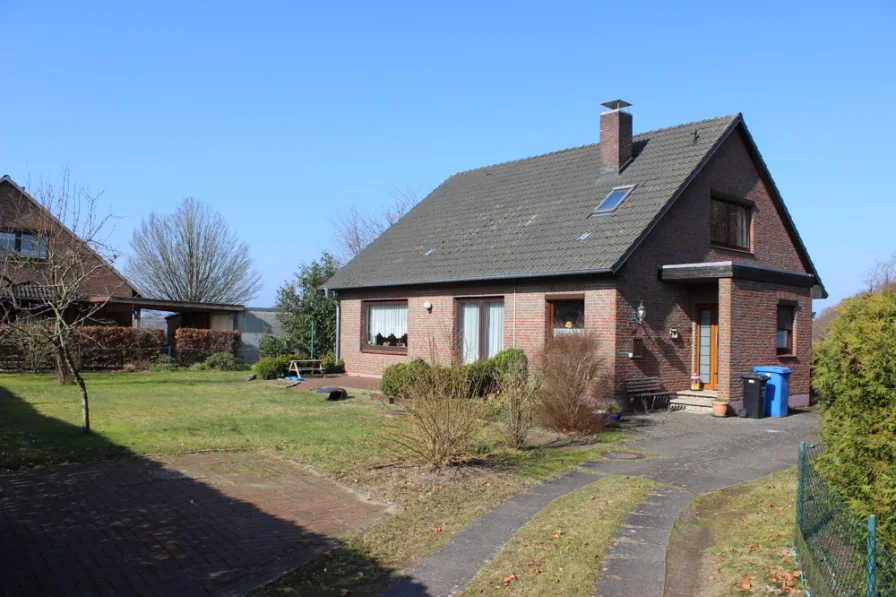 Titel - Haus kaufen in Trappenkamp - Gepflegtes Einfamilienhaus in Feldrandlage sucht Familie