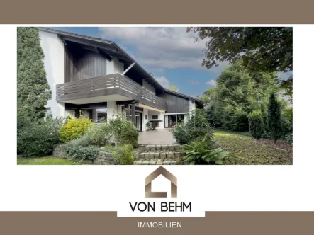 V030-2024_Titelbild2 - Haus kaufen in Geisenfeld - von Behm Immobilien -  Einfamilienhaus im Chalet-Stil mit traumhaftem Garten