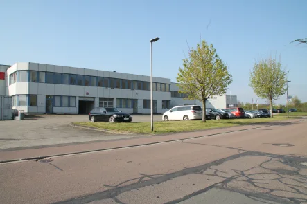 - Halle/Lager/Produktion mieten in Flughafen Leipzig/Halle - -An der A9- Lager/Produktionshalle+Bürofläche-