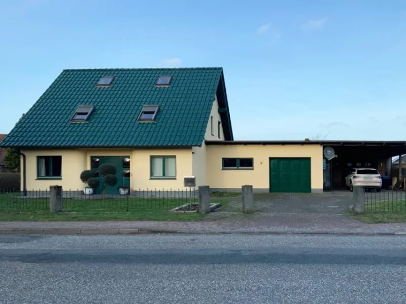 Vorderseite des Hauses - Haus kaufen in Klein Rogahn - Bezauberndes Familienidyll vor den Toren Schwerins