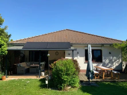 Rückseite des Hauses - Haus kaufen in Bad Kleinen - Traumhaftes Anwesen nahe des Schweriner Außensees