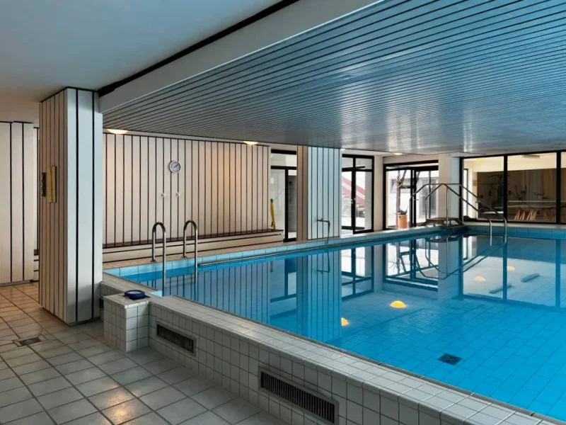 Indoor-Pool