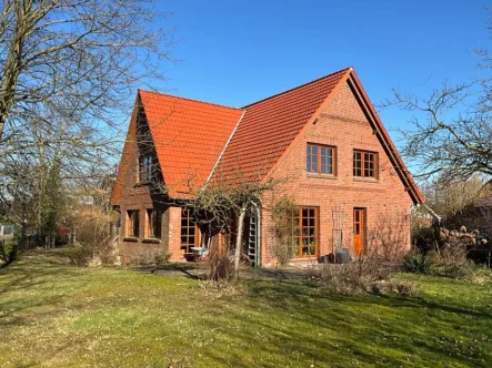 Rückseite Ihres neuen Anwesen - Haus kaufen in Moorrege - Exklusiver Wohntraum vor den Toren der Hansestadt Hamburg