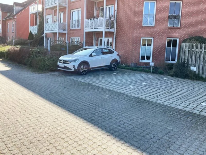 Ihr Stellplatz direkt hinter dem Haus