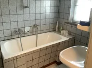 Badezimmer im Erdgeschoss