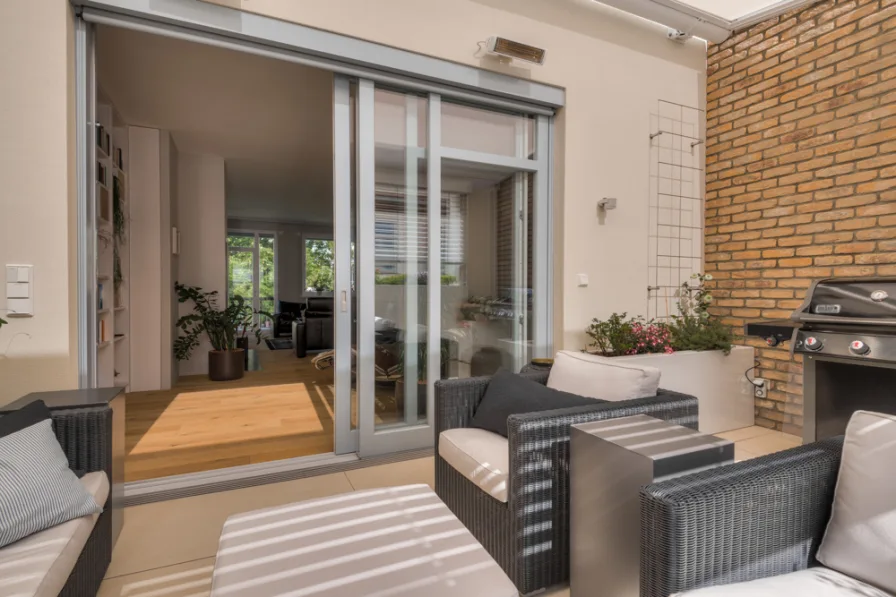 private Dachterrasse - Haus kaufen in Erfurt - Exklusives und modernes Wohnen in Premiumlage