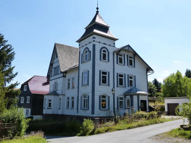 Hausansicht - Haus kaufen in Dröbischau / Egelsdorf - Glück ist dort zu wohnen wo andere Urlaub machen