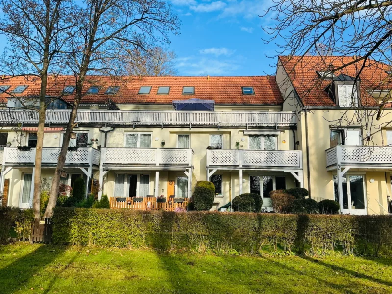 Außenansicht hinten - Wohnung kaufen in Rudolstadt - Maisonettewohnung mit Dachterrasse im Rudolspark