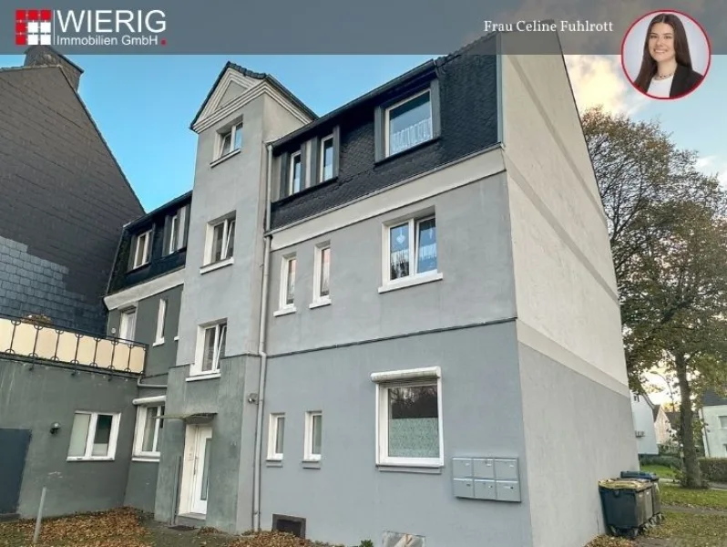 Außenansicht - Haus kaufen in Bochum - Kapitalanleger aufgepasst! Renoviertes Mehrfamilienhaus mit Faktor 15,23  in Bochum-Bergen