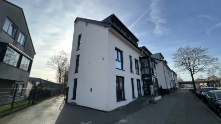 Außenansicht - Büro/Praxis mieten in Essen / Borbeck-Mitte - **Exklusiv zur Vermietung: Moderne Gewerbefläche in Essen Borbeck**