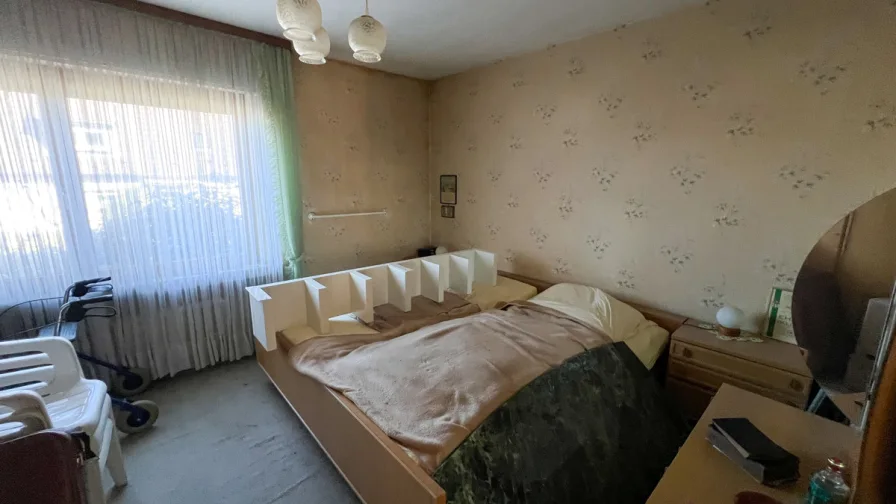 Schlafzimmer 2