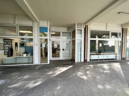 Schaufensterfront - Laden/Einzelhandel mieten in Neuss - Großzügige Ladenfläche mit Schaufensterfront in gefragter Lage