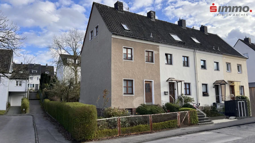 Titelbild - Haus kaufen in Aachen - Reihenendhaus in bester Burtscheider Lage.